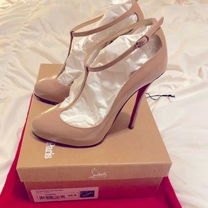 Christian Louboutin Ditassima  120 patent Nude
